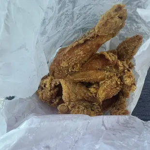 Fried chicken wings