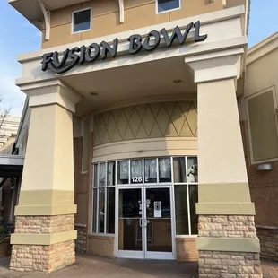 Fusion Bowl is in a nice shopping area.