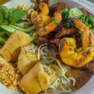 Bún Tôm Thịt Nướng Chả Giò