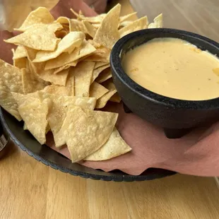 Chips and queso