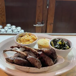 Lamb chops with greens and max and cheese