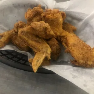 poultry, chicken wings and fried chicken, chicken wings, fried chicken wings, food, bbq wings, fried chicken, chicken, bbq chicken