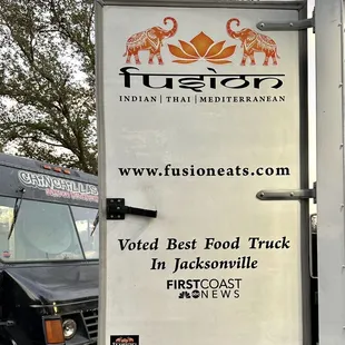 Back in the neighborhood for #FoodTruck Friday-Bartram Springs 5-8   \ (*‿*) /ﾟ*:｡ﾟ #Supportlocal #FusionEats