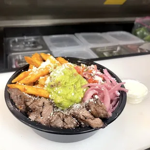 CUSTOMERS FAV, CALI BOWL WITH ORGANIC FRESH JUICY SAFFRON MARINATED STEAKS ON FLUFFY SAFFRON RICE, FRESH MADE GUAC, A LITTLE TASTE OF HEAVEN