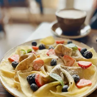 Mlyntsi With berries