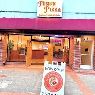 A very calm and relaxing space I found with delicious food