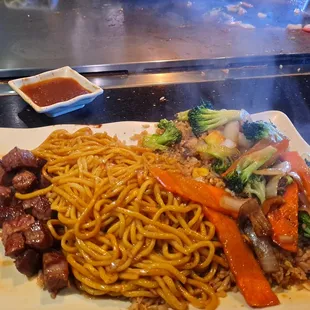 Steak &amp; chicken with noodles
