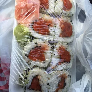 Spicy tuna to go.