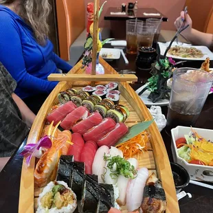 Sushi B16. Sushi and Sashimi Lover Boat