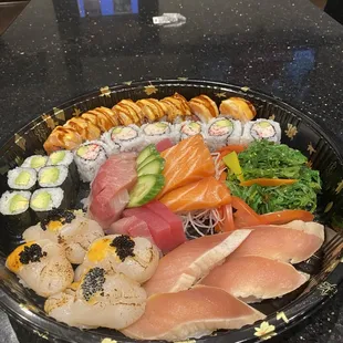 Fuumi family platter. Please call or order on our website at least one day in advance!