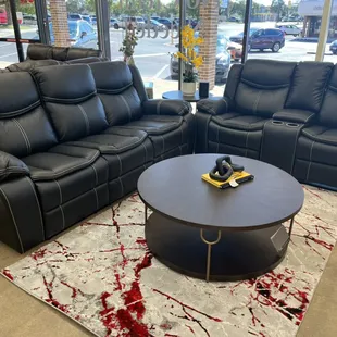 Manual Reclining Black Sofa/Love