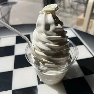 Vanilla frozen custard