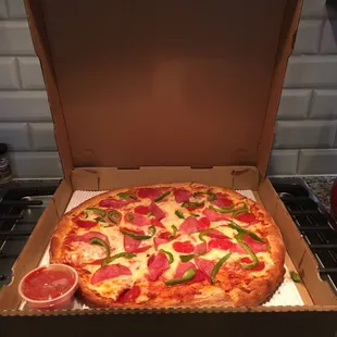 Fuzzy 16&quot; - 3 topping pizza