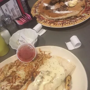It was delicious! Quick and pleasant service. Pancakes are huge. Overall portion size is great.