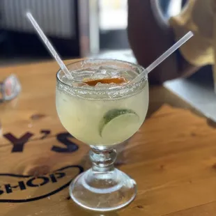 a margarita in a glass