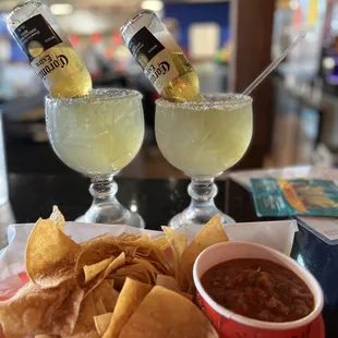 Free chips &amp; salsa if you sit at the bar!!