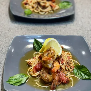 Garlic Butter Shrimp Spaghetti