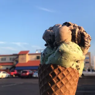 a combo of mint and Oreo cocoa