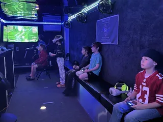 Gamers Island VR Game Truck