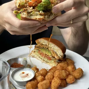 Blackened Chicken Sandwich w Tater Tots