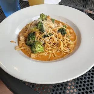 pasta dish, pasta, food