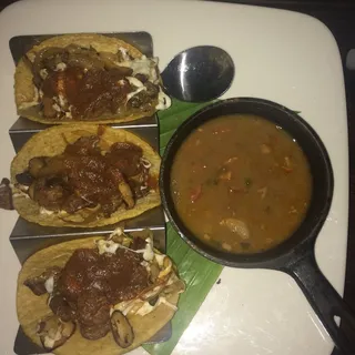 Hongos y Asada, blue corn-huitlacoche tortillas
