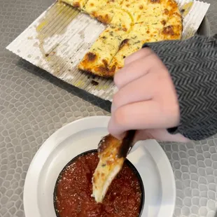 Cheesy garlic bread and dipping sauce