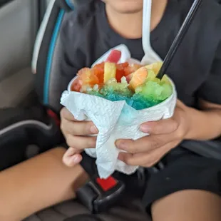 Rainbow flavor with gummy worms