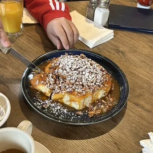 Giant Cinnamon Caramel Roll