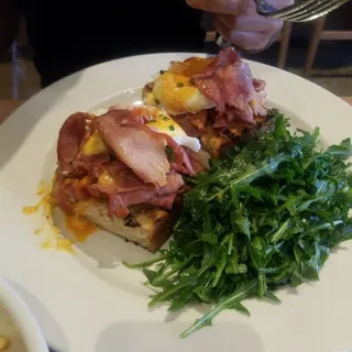 Eggs Benedict