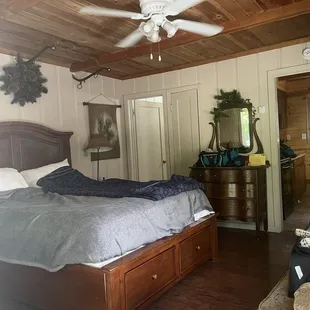 Clean and cozy cabin