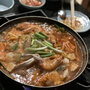 Seafood Hot Pot