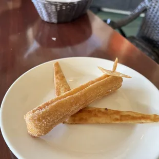 Flautas and airplane churro
