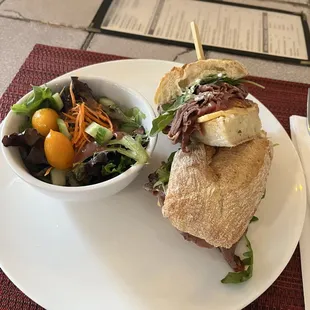 Roast beef and gouda sandwich