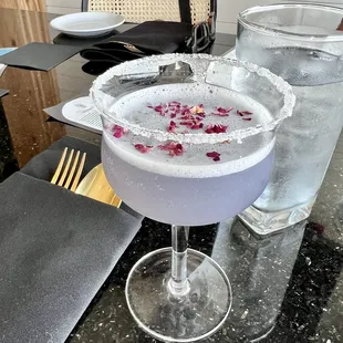 Gin and lavender something something