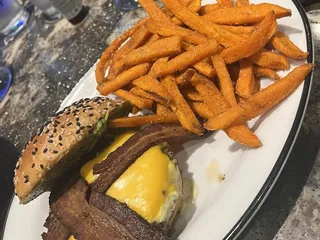 Five Four Restaurant & Drafthouse