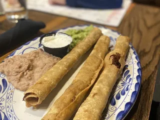 Julio's Café Corona