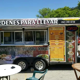 Love this little food truck