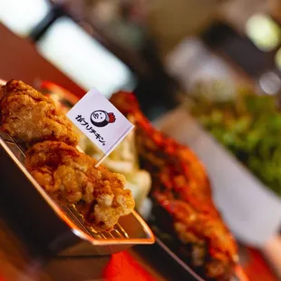 fried chicken, fried chicken wings, chicken wings and fried chicken, food, chicken, bbq chicken, chicken wings, bbq wings, poultry