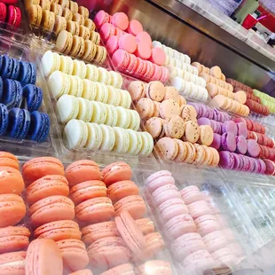 MACAROONS!!