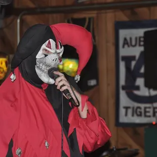 2014 Thursday Night Free Trivia With Lee.