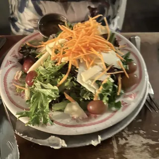 Field Green Salad in Tavern Vinaigrette