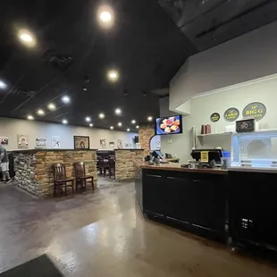 Entry View/Interior Dining