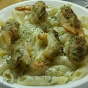 Alfredo n shrimp! Come get it.