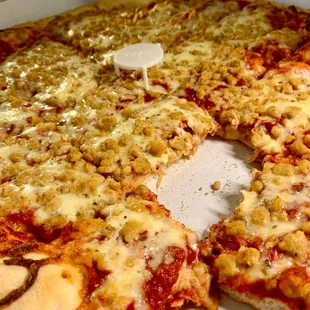 16&quot; reg crust Crumbled Sausage $20.85 Sept 2022.  I think thin crust is better.  #UpCloseSavor