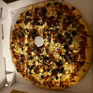 14&quot; Large Greek Pizza