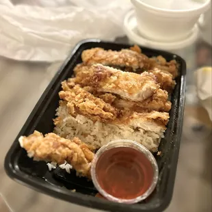 Crizp: crispy chicken with sweet chili sauce