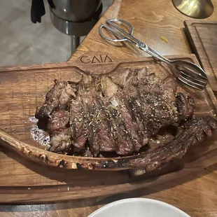 Golden Tomahawk Steak