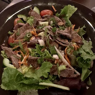 Thai Spicy Steak Salad
