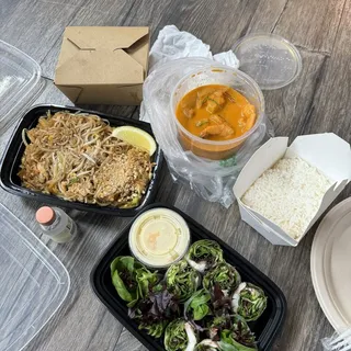 Sweet Pineapple Shrimp Curry